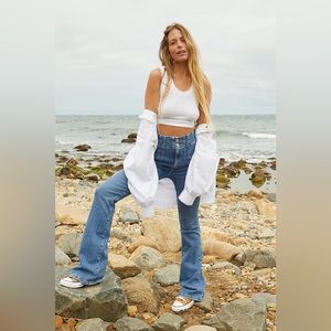 Jayde Flare Jeans,30,FREE PEOPLE, URBAN OUTFITTERS, Sunburst Blue